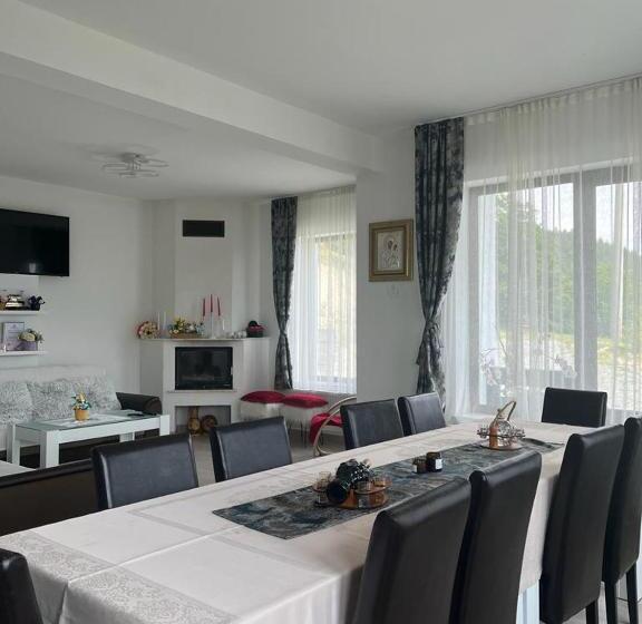 Pensiunea Agroturistica Acvila Apusenilor