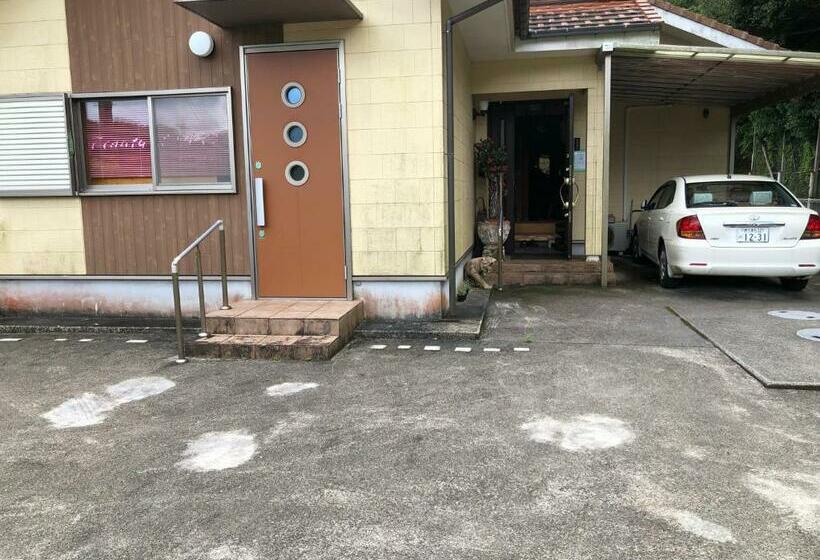 פנסיון Guest In Shallman