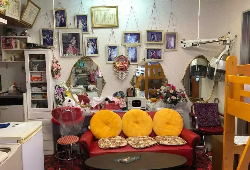 Majatalo Guest In Shallman