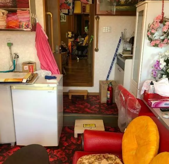 Majatalo Guest In Shallman