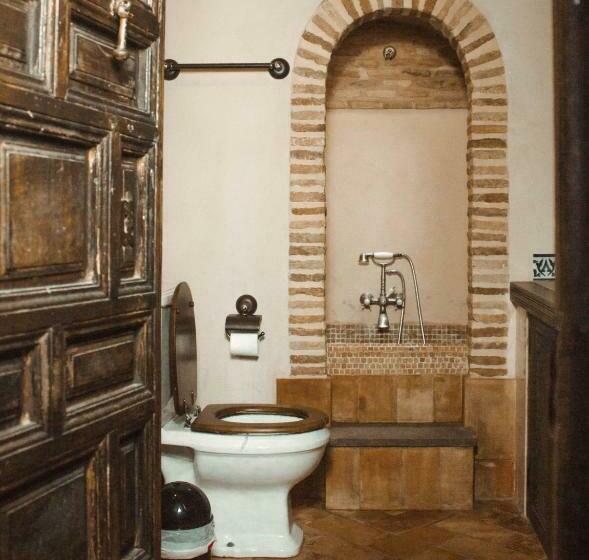 هاستل Fery & Nico