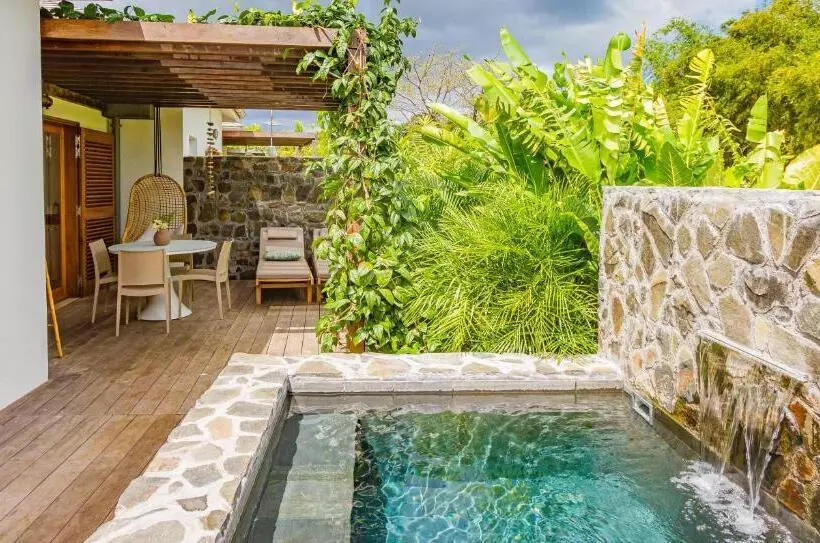 هتل Habitation Saint Charles   Hôtel De Charme & Spa
