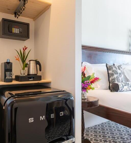 هتل Habitation Saint Charles Hôtel De Charme & Spa