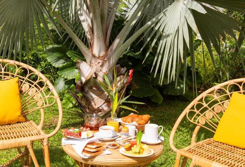 هتل Habitation Saint Charles Hôtel De Charme & Spa