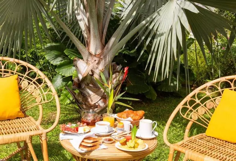 هتل Habitation Saint Charles   Hôtel De Charme & Spa