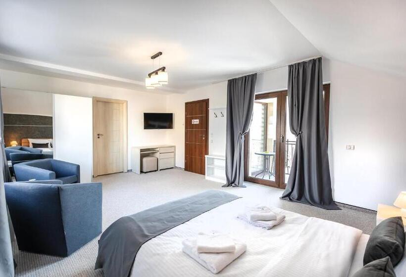 Пансион Emerald Residence