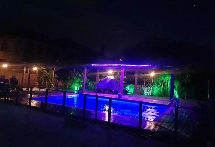 پانسیون Garden Place Alojamento Local