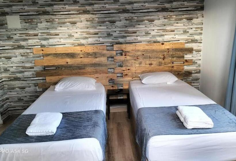 پانسیون Garden Place Alojamento Local