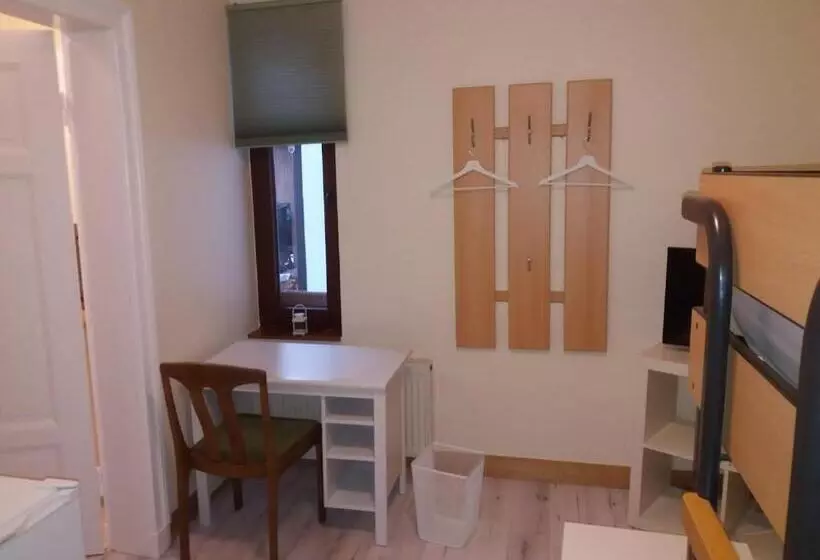 پانسیون Monteurzimmer Lützow