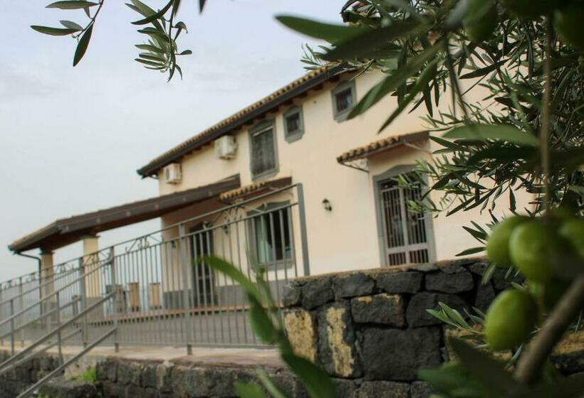 פנסיון Ranch Simeto