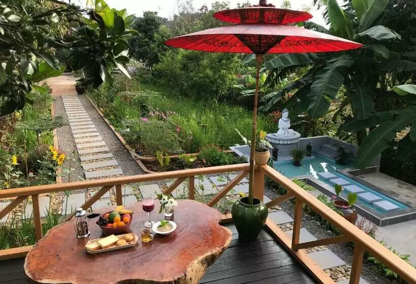 هاستل Cottage House