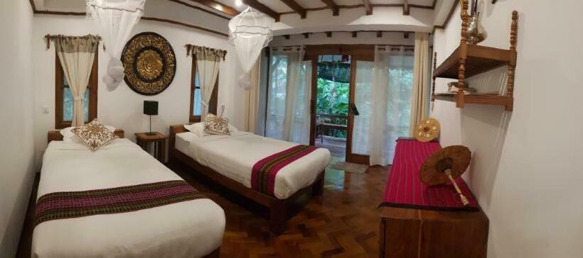 هاستل Cottage House