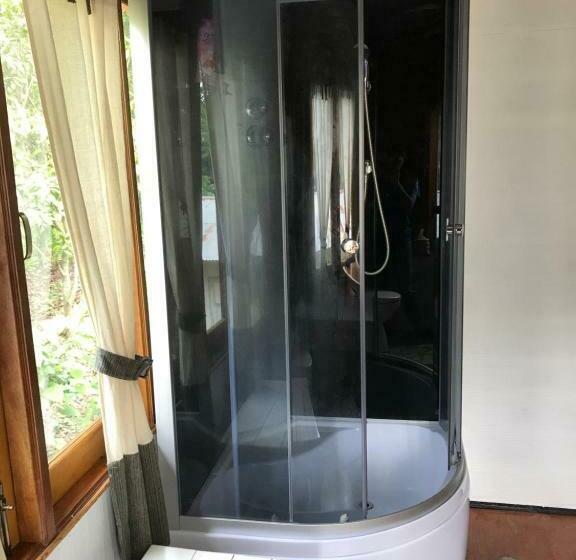 هاستل Cottage House