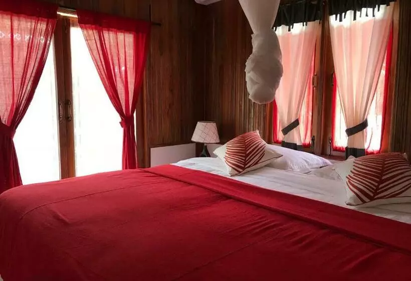 هاستل Cottage House
