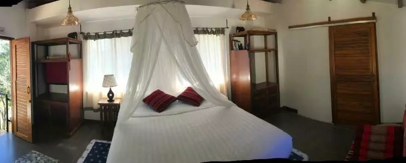 هاستل Cottage House