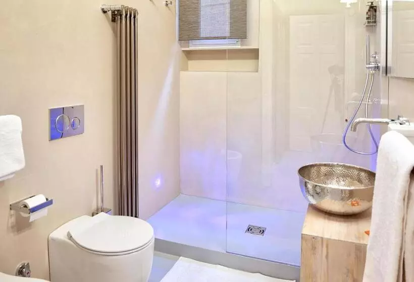 تختخواب و صبحانه A Mare Luxury Rooms
