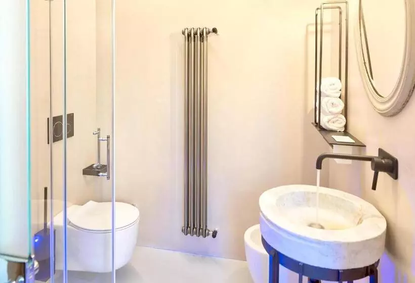 تختخواب و صبحانه A Mare Luxury Rooms