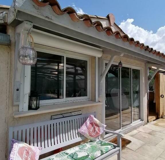 Aamiaismajoitus (B&B) Chambre Avec Jacuzzi Privatif Le Pêcher