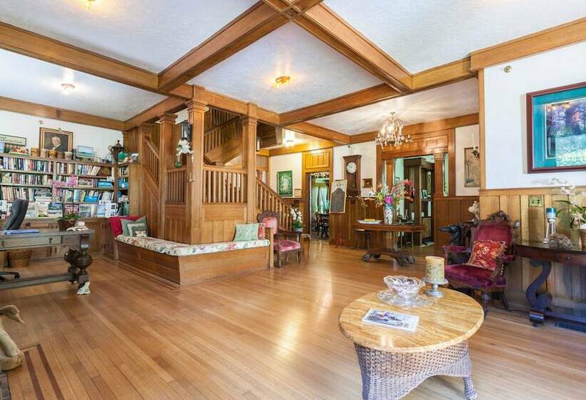 Herlong Mansion Bed & Breakfast