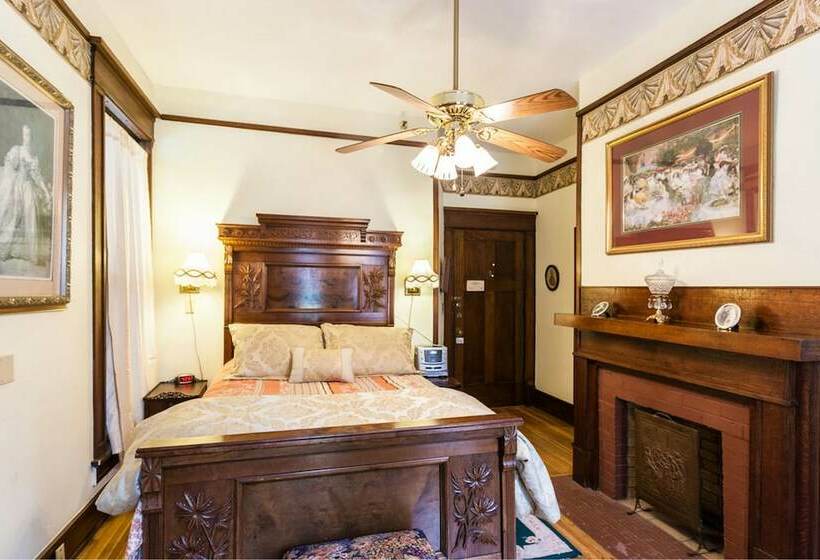 Herlong Mansion Bed & Breakfast