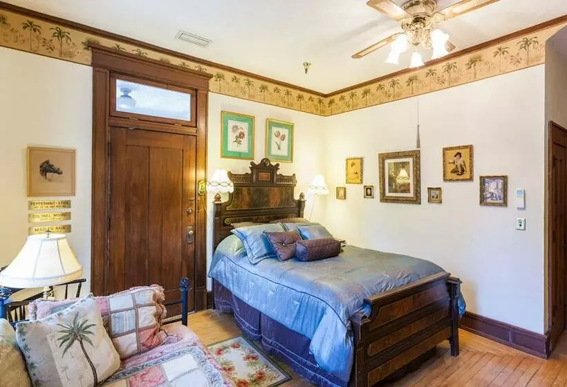 Herlong Mansion Bed & Breakfast