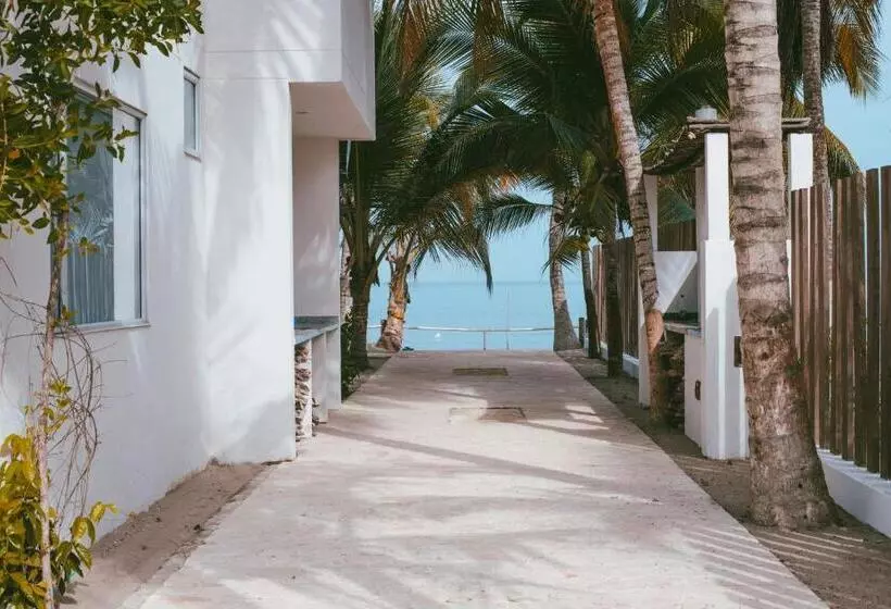 ホテル Rilux Tolu