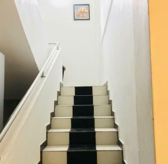 בית מלון כפרי Lovusiyah