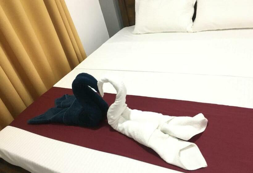 בית מלון כפרי Lovusiyah