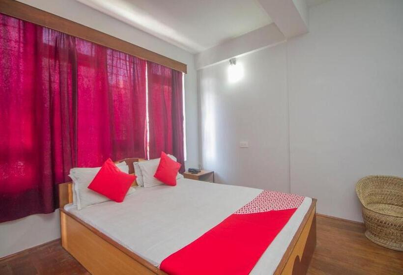 Отель O Nourpem Residency