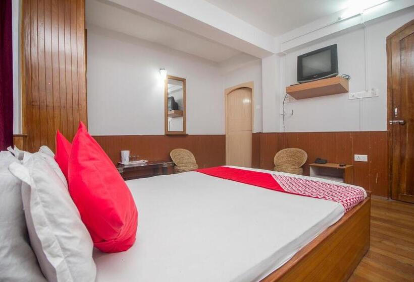 Отель O Nourpem Residency