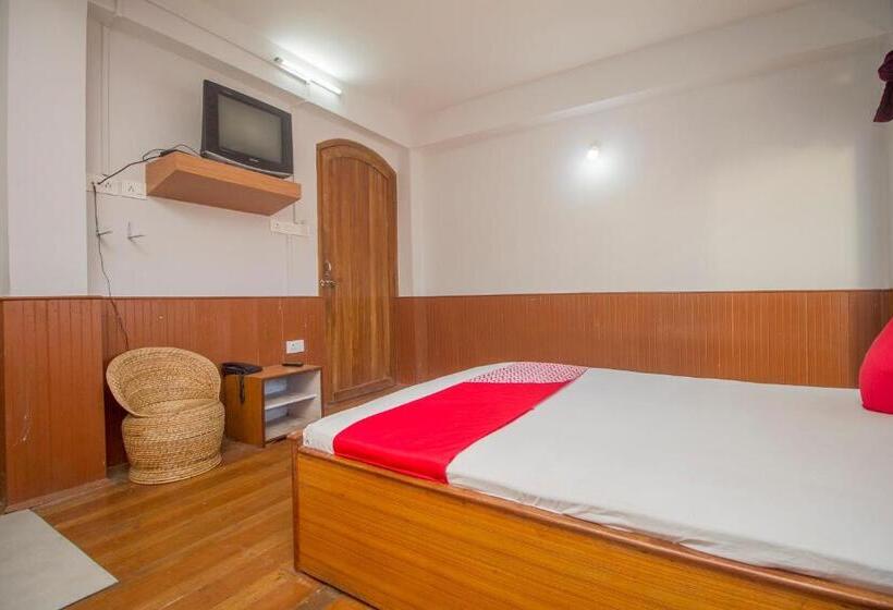 Отель O Nourpem Residency