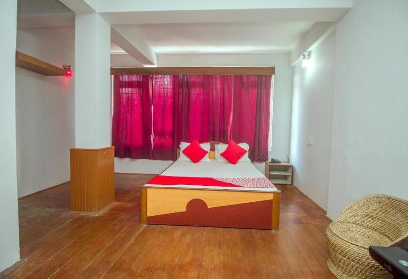 Отель O Nourpem Residency