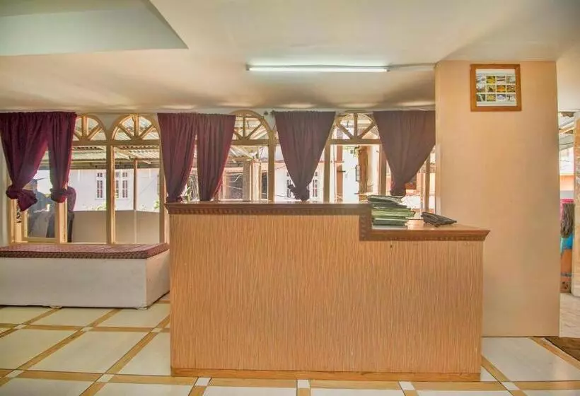 ホテル O Nourpem Residency
