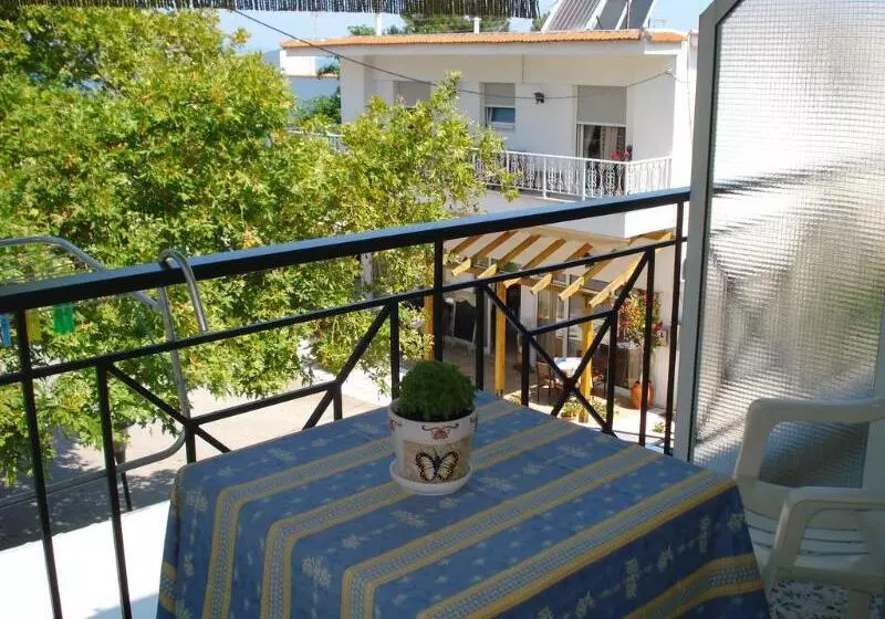 Anna Georgiou Studios