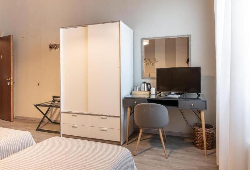 تختخواب و صبحانه Stella