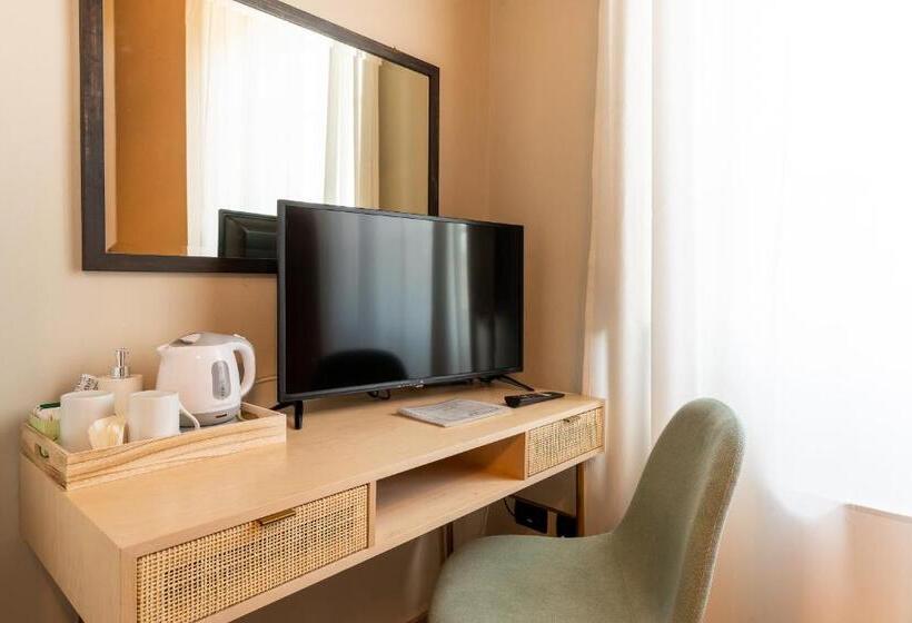 تختخواب و صبحانه Stella