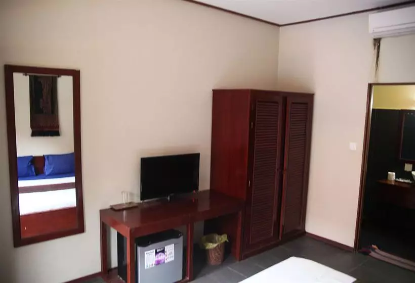 בית מלון כפרי Beach Road