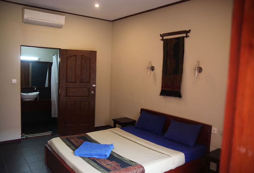 בית מלון כפרי Beach Road