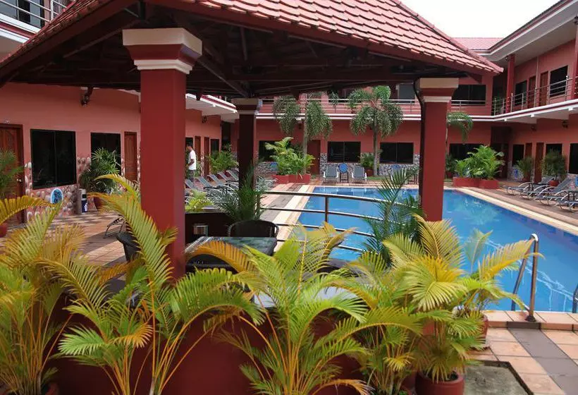 בית מלון כפרי Beach Road