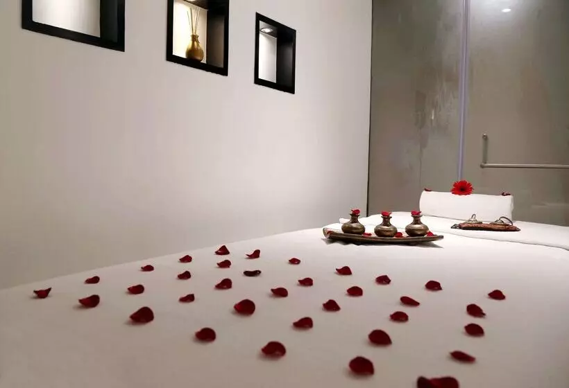 Hotel Country Inn & Suites By Radisson Navi Mumbai