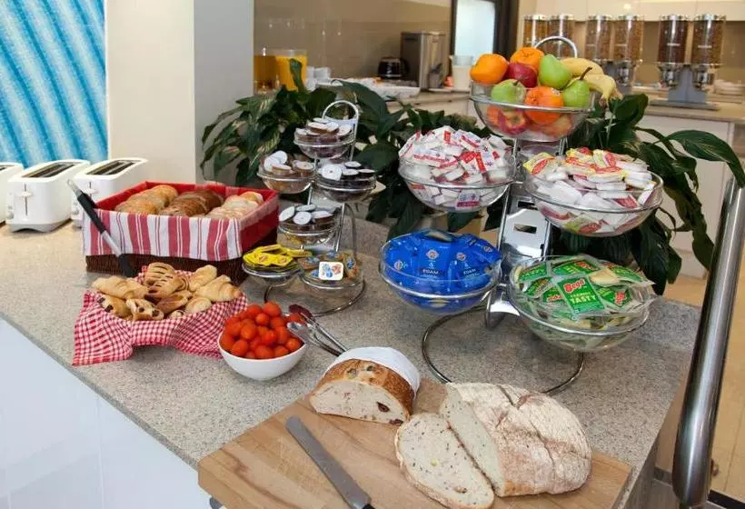 בית מלון כפרי Cremorne Point Manor