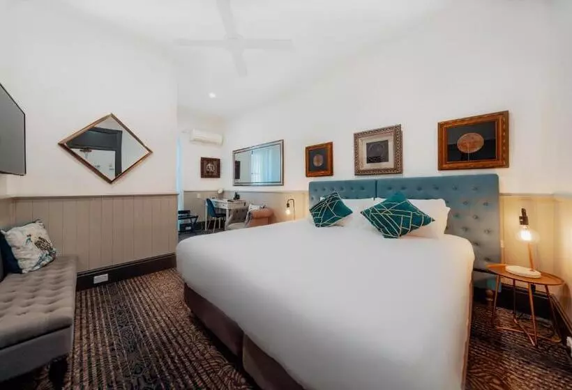 בית מלון כפרי Cremorne Point Manor