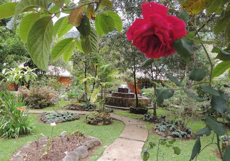 فندق De Montaña Suria