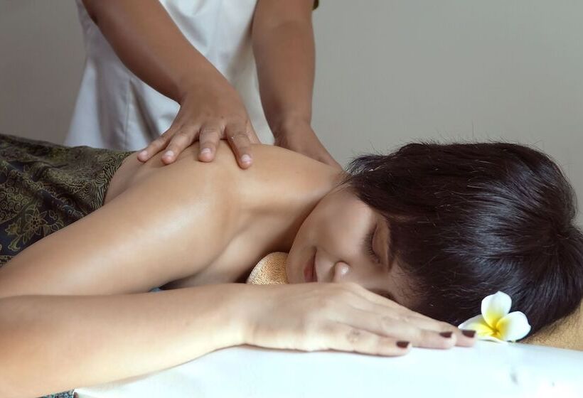 酒店 Living Asia Resort And Spa