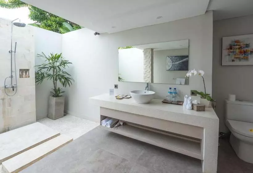 Отель Living Asia Resort And Spa