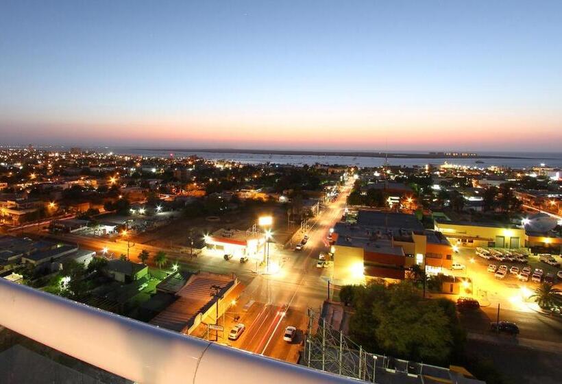 בית מלון כפרי One La Paz