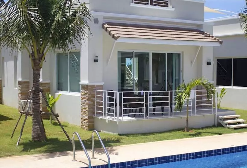 Hotel Oriental Beach Pearl Resort