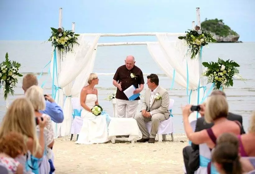 Hotel Oriental Beach Pearl Resort