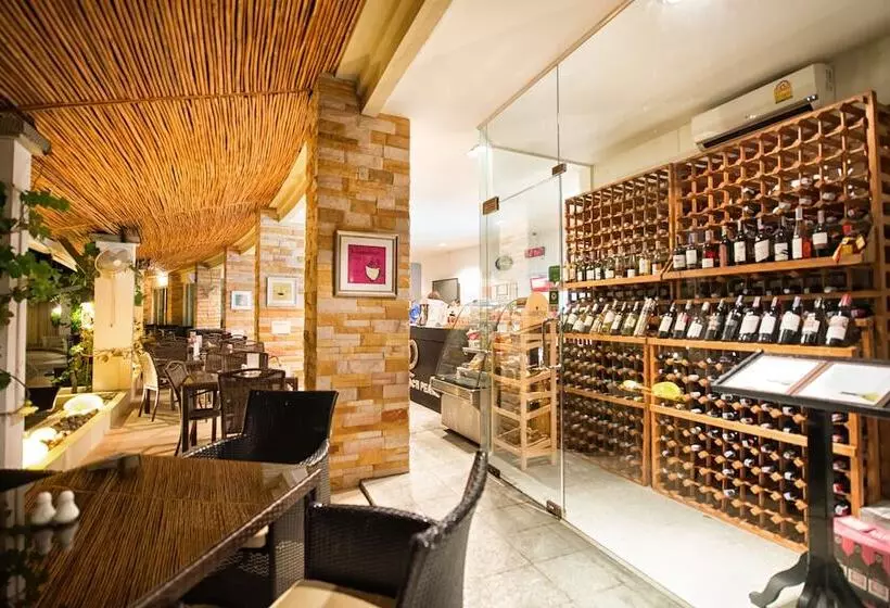 Hotel Oriental Beach Pearl Resort