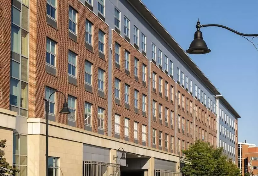 Отель Residence Inn By Marriott Boston Logan Airport/chelsea